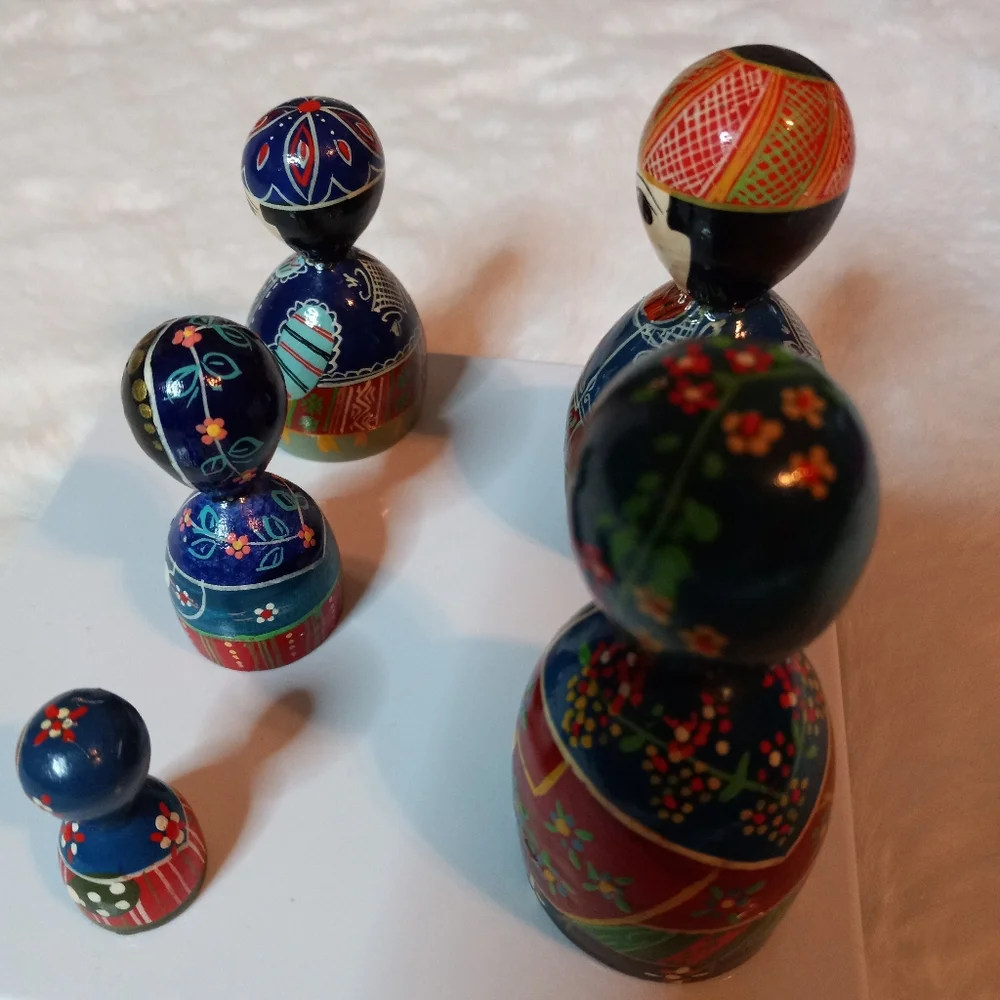 Vintage Doll Wood Turned Hand Painted Family